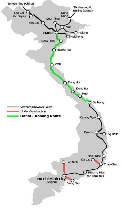 How long is the train from Danang to Hanoi?